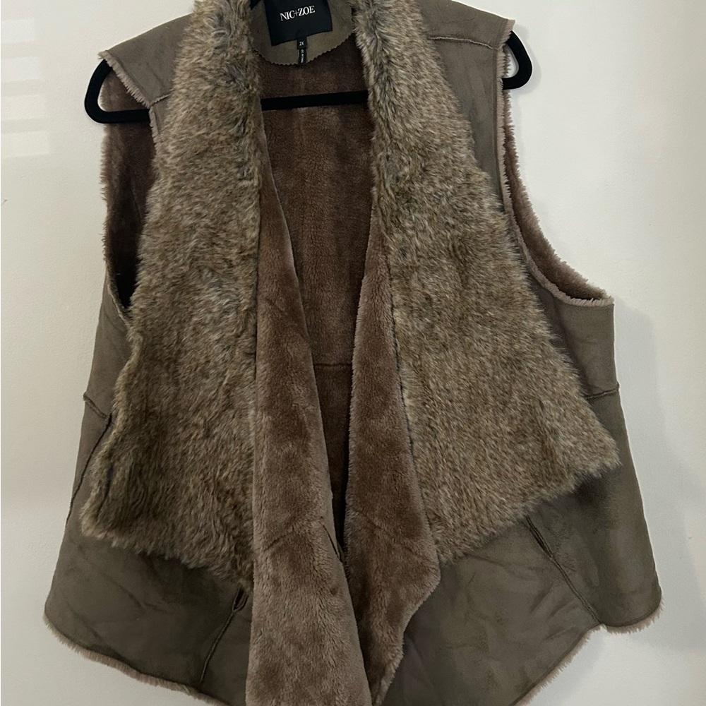 NIC+ZOE Women's Brown Faux Fur Vest